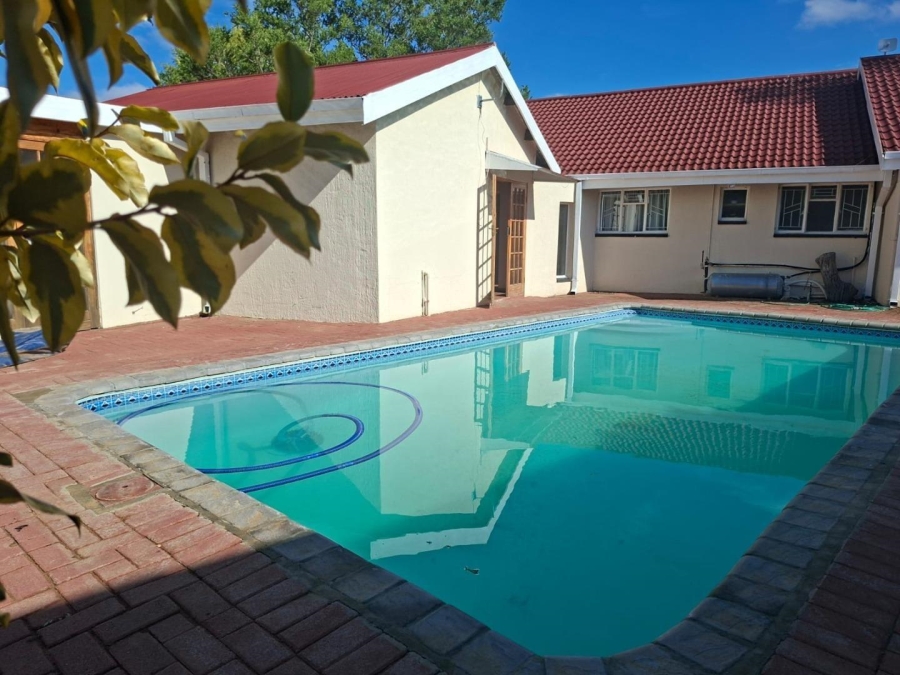 4 Bedroom Property for Sale in Afrikaskop Free State